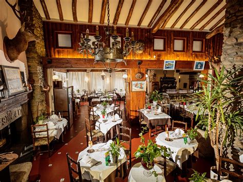 chez is restaurant what is hotel.